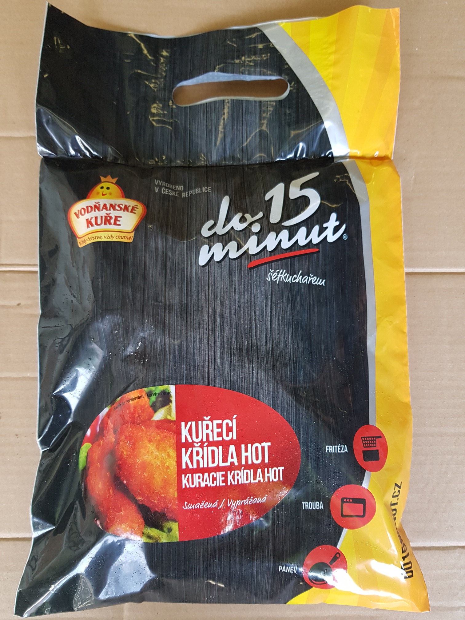 Obalovaná kuřecí křídla HOT 1 kg